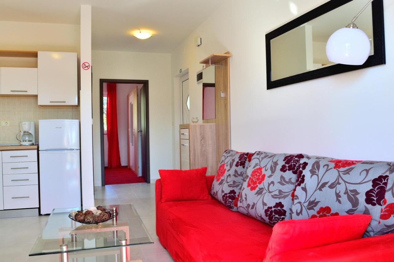 Apartment Domus Lauri Umag Eksteriør billede
