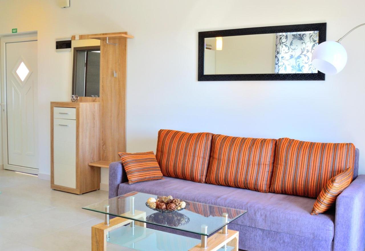 Apartment Domus Lauri Umag Eksteriør billede
