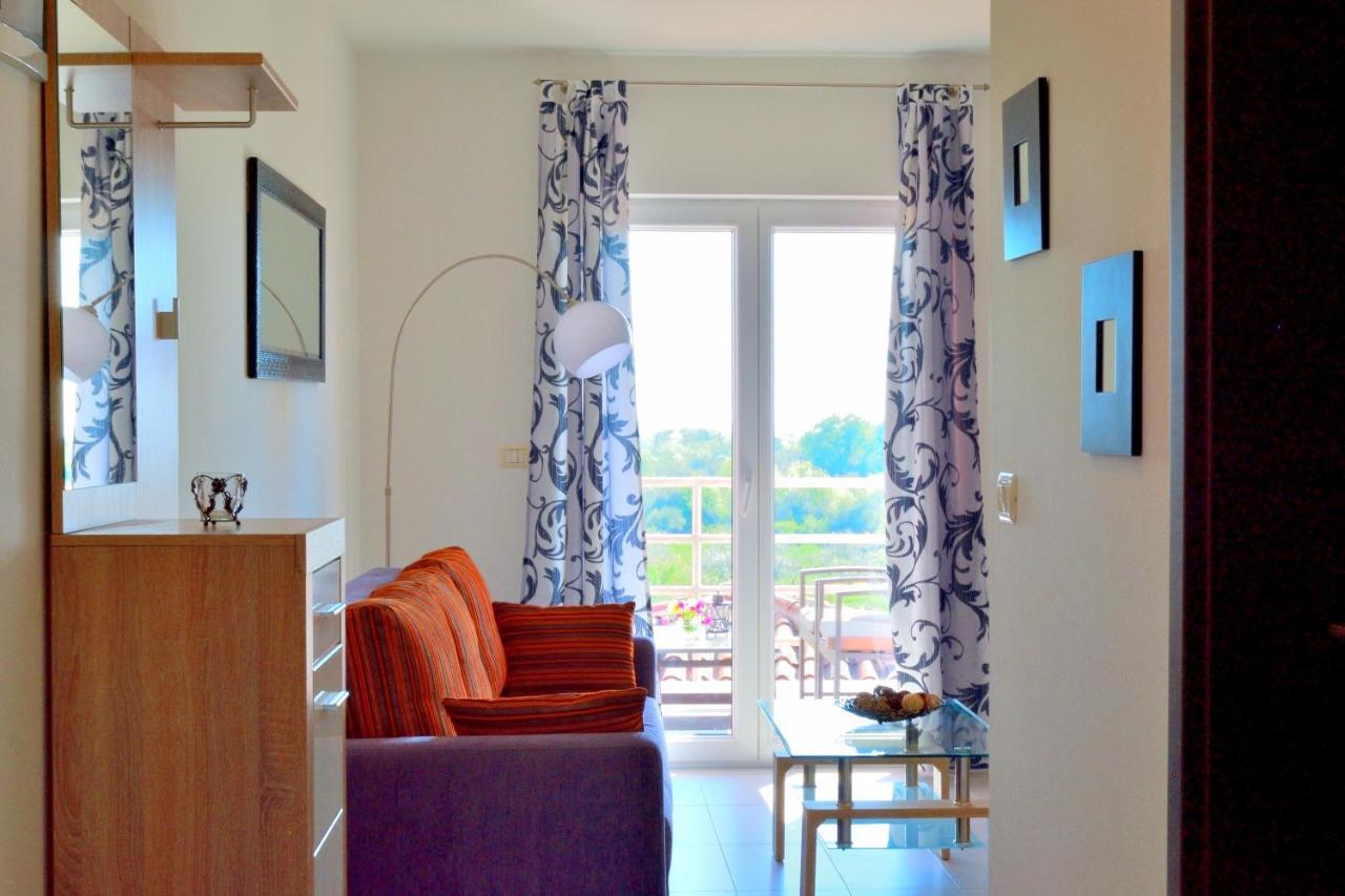 Apartment Domus Lauri Umag Eksteriør billede